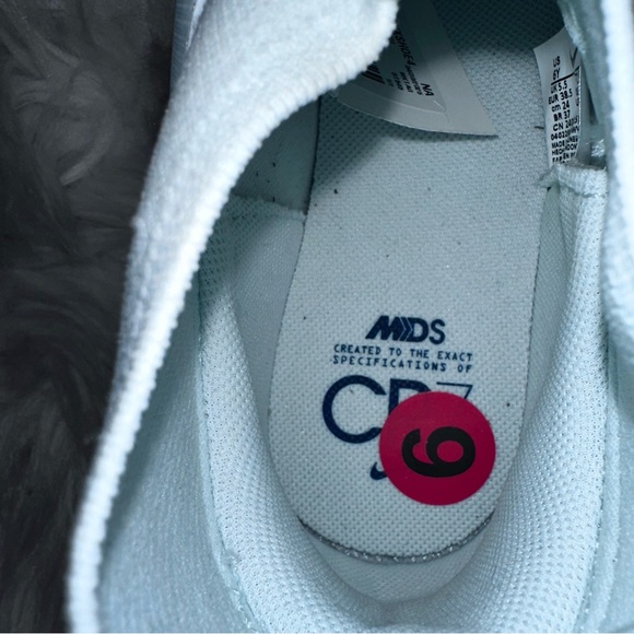 Nike Women's Air Zoom soccer CR7 Shoes - Blue and Orange - Picture 4 of 14